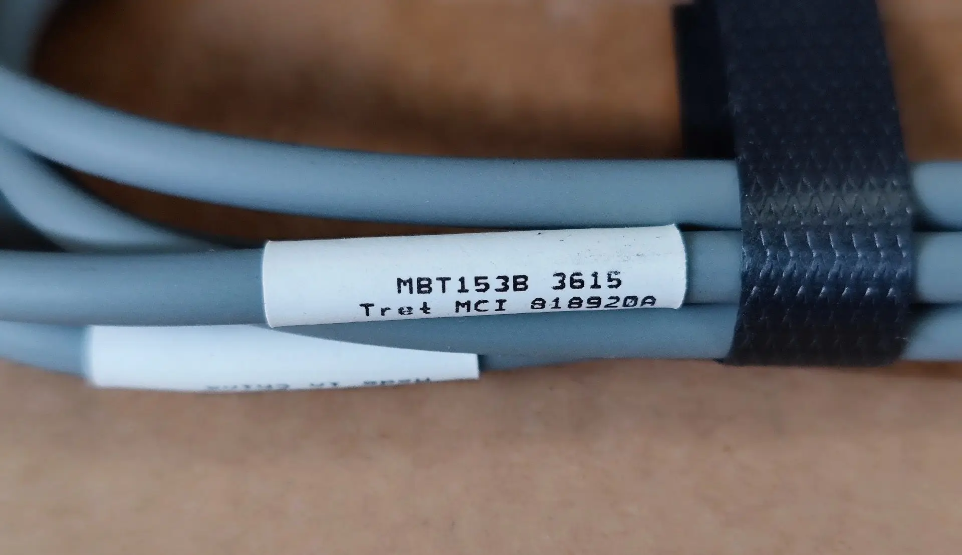 Датчик температуры Danfoss MBT153 084Z621 5 типа кабеля 084N3075 084N3079 084N3077 084N3078 084N308 0
Датчик температуры Danfoss MBT153 084Z621 5 типа кабеля 084N3075 084N3079 084N3077 084N3078 084N308 0