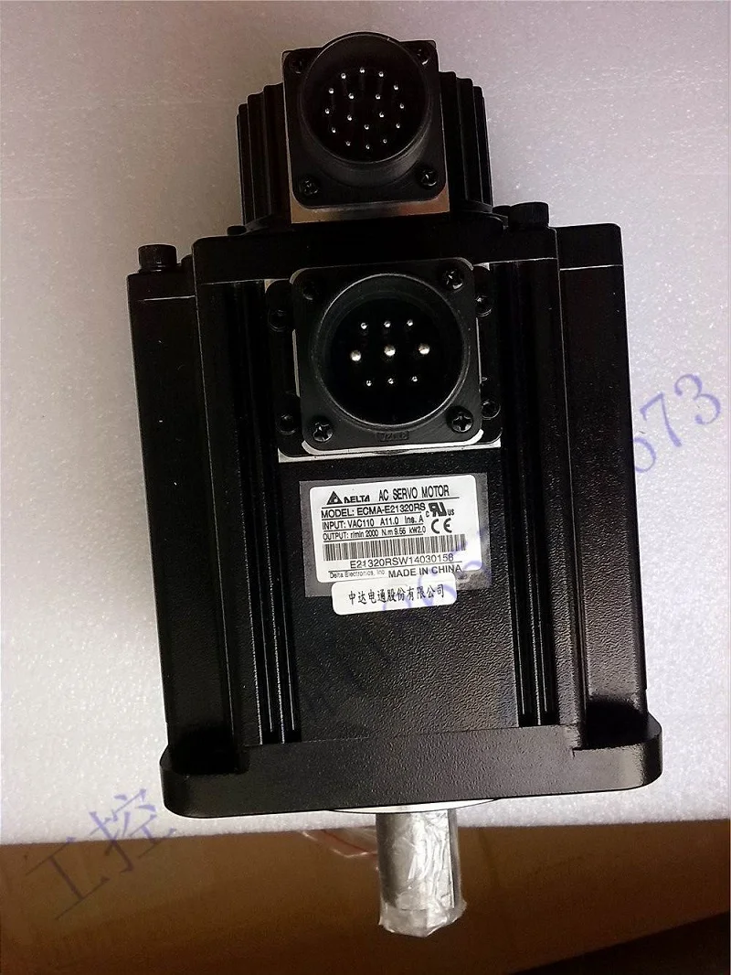 Delta AC servo motor ECMA-E21320RS 2000r/min 9,55N.M 2KW 220v 
Delta AC servo motor ECMA-E21320RS 2000r/min 9,55N.M 2KW 220v