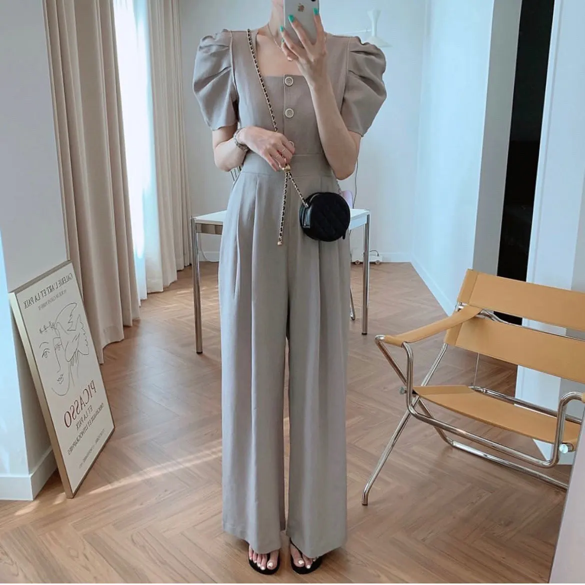 Women Jumpsuit Loose Fashion Elegant Long Pants Short Sleeve Square Neck High Streetwear Three Buttons Overalls
Women Jumpsuit Loose Fashion Elegant Long Pants Short Sleeve Square Neck High Streetwear Three Buttons Overalls