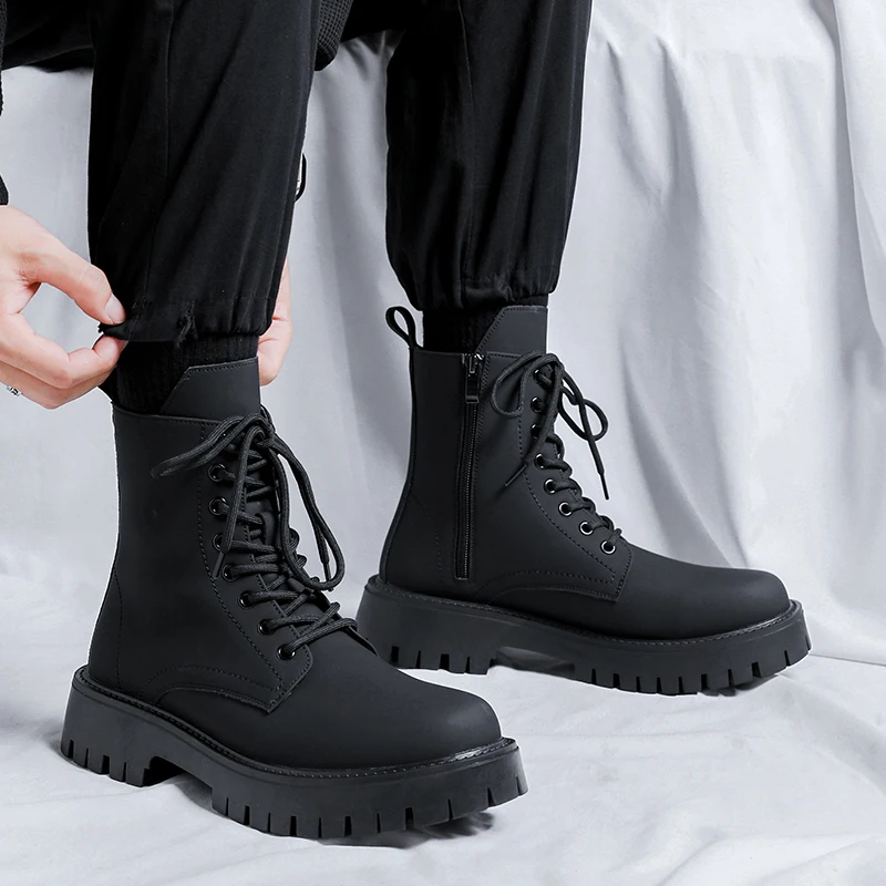 Luxury Brand Soft Sole Leather Boots Men Tide Ins Short Boots Motorcycle Boots Tooling Boots High-top Outdoor Cowboy Boot Senior
Luxury Brand Soft Sole Leather Boots Men Tide Ins Short Boots Motorcycle Boots Tooling Boots High-top Outdoor Cowboy Boot Senior