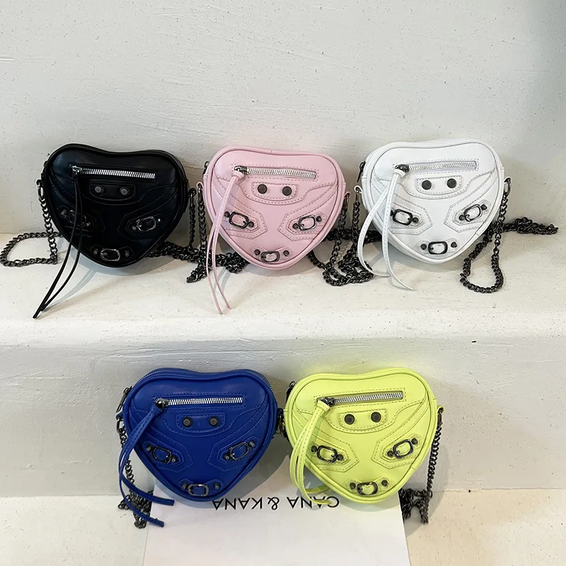 Mini Heart Bags for Women Trend 2024 High Quality Rivet Chain Woman Shoulder Bag Leather Coin Purse Fashion Small Crossbody Bags 
Mini Heart Bags for Women Trend 2024 High Quality Rivet Chain Woman Shoulder Bag Leather Coin Purse Fashion Small Crossbody Bags