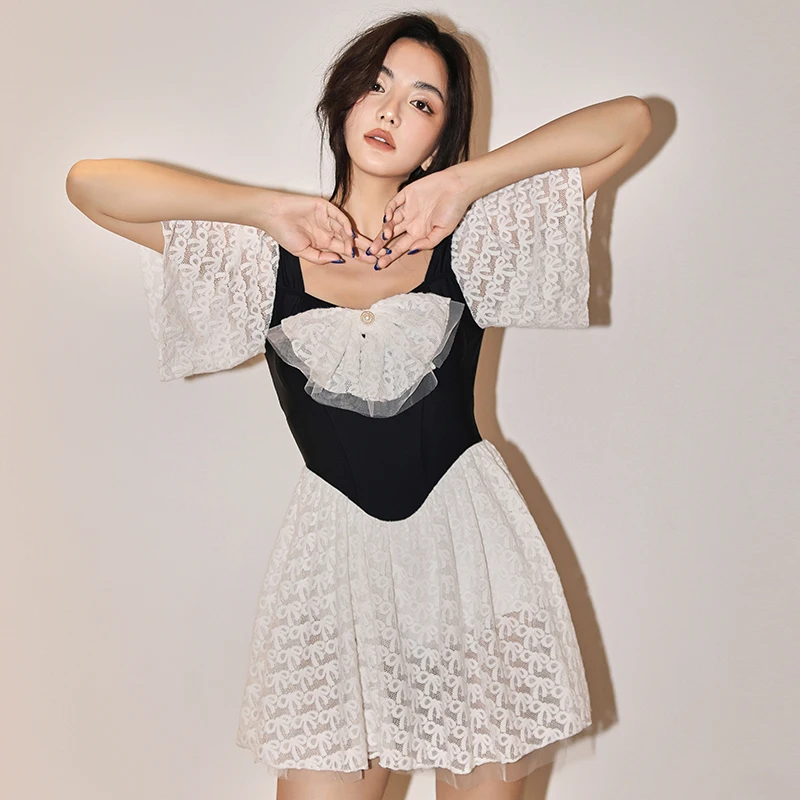 Short Sleeve One Piece Swimsuit Women Fashion Sexy Casual Vacation Summer Bathing College Girls Korean Style Swimsuit New
Short Sleeve One Piece Swimsuit Women Fashion Sexy Casual Vacation Summer Bathing College Girls Korean Style Swimsuit New