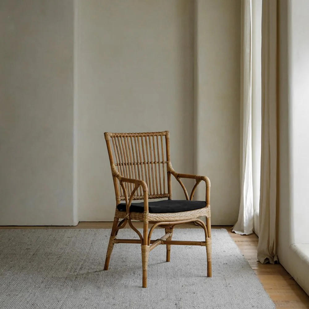 Japanese handmade rattan woven dining chairs, homestays, hotels, home use Indonesian plant rattan chairs, designer photos, backr
Japanese handmade rattan woven dining chairs, homestays, hotels, home use Indonesian plant rattan chairs, designer photos, backr