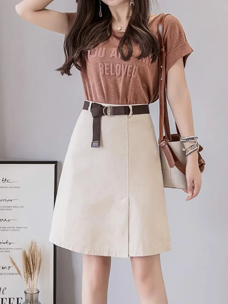 FTLZZ Summer Casual Women Empire Slim Solid Denim Skirt Fashion Lady High Street Split Mini Denim Skirt A-line Skirt with Belt
FTLZZ Summer Casual Women Empire Slim Solid Denim Skirt Fashion Lady High Street Split Mini Denim Skirt A-line Skirt with Belt