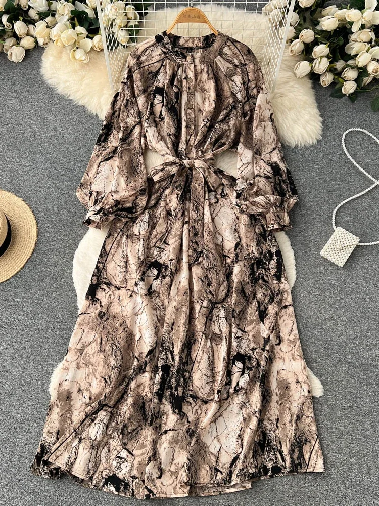 

Women Spring Autumn Dress Ethnic Style Retro Lantern Sleeves French Waist Thin Printing Temperament A Word Vestidos D1968