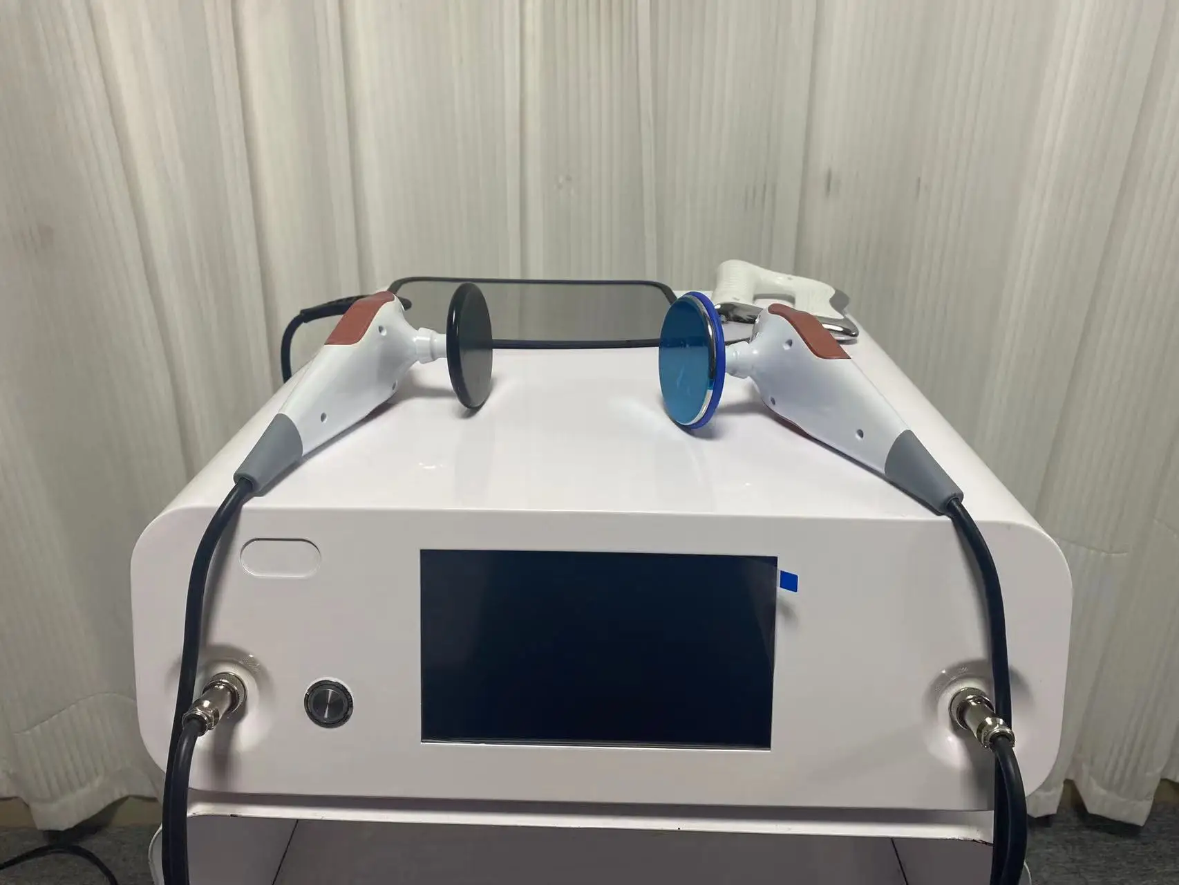 2023 Weight Loss Tecartherapy Penetrates 12CM Under 448khz Tecar Machine the Skin Deep Health Care System RET CET Machine
2023 Weight Loss Tecartherapy Penetrates 12CM Under 448khz Tecar Machine the Skin Deep Health Care System RET CET Machine