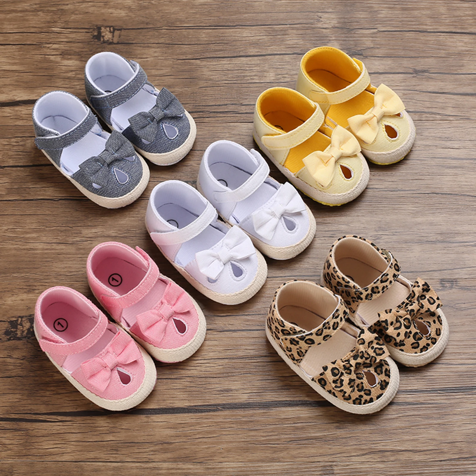 Spring Autumn 0-18M Baby Baby Hollow Soft Bottom Cotton Princess Shoes Solid Color/Leopard Print Hollow Walking Shoes Lace Bow
Spring Autumn 0-18M Baby Baby Hollow Soft Bottom Cotton Princess Shoes Solid Color/Leopard Print Hollow Walking Shoes Lace Bow