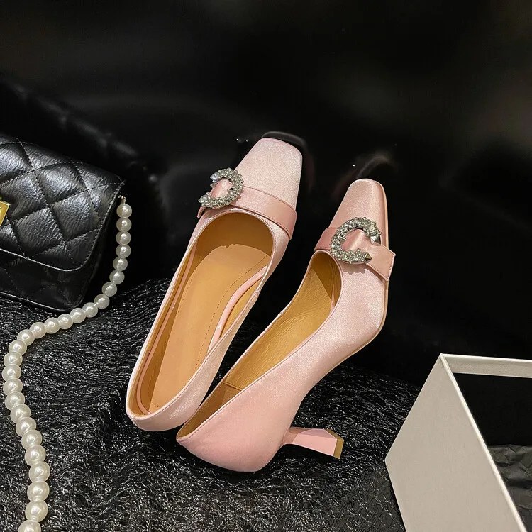 Gorgeous Rhinestone Metal Buckle High Heels Vintage Square Heel Shallow Women's Single Shoes for Wedding Party Banquet Dance
Gorgeous Rhinestone Metal Buckle High Heels Vintage Square Heel Shallow Women's Single Shoes for Wedding Party Banquet Dance