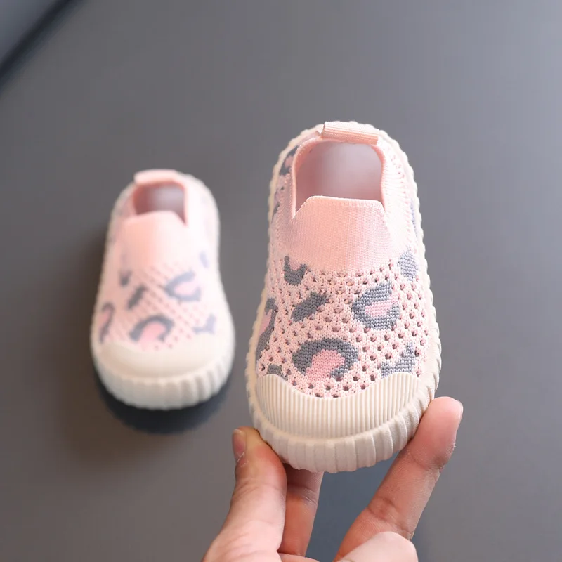 Kids Shoes Casual Breathable Infant Children Girls Boys Mesh Shoes Soft Bottom Comfortable Non-Slip 2022 Summer Baby Sneakers
Kids Shoes Casual Breathable Infant Children Girls Boys Mesh Shoes Soft Bottom Comfortable Non-Slip 2022 Summer Baby Sneakers