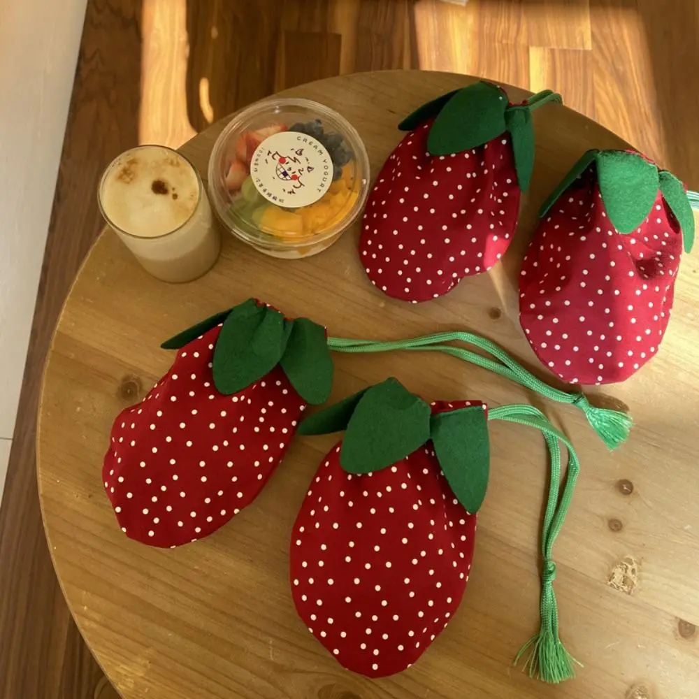 Makeup Pocket Cute Strawberry Drawstring Bag Storage Bag Large Capacity Cosmetic Bag Korean Style Beauty Tools Pouch
Makeup Pocket Cute Strawberry Drawstring Bag Storage Bag Large Capacity Cosmetic Bag Korean Style Beauty Tools Pouch