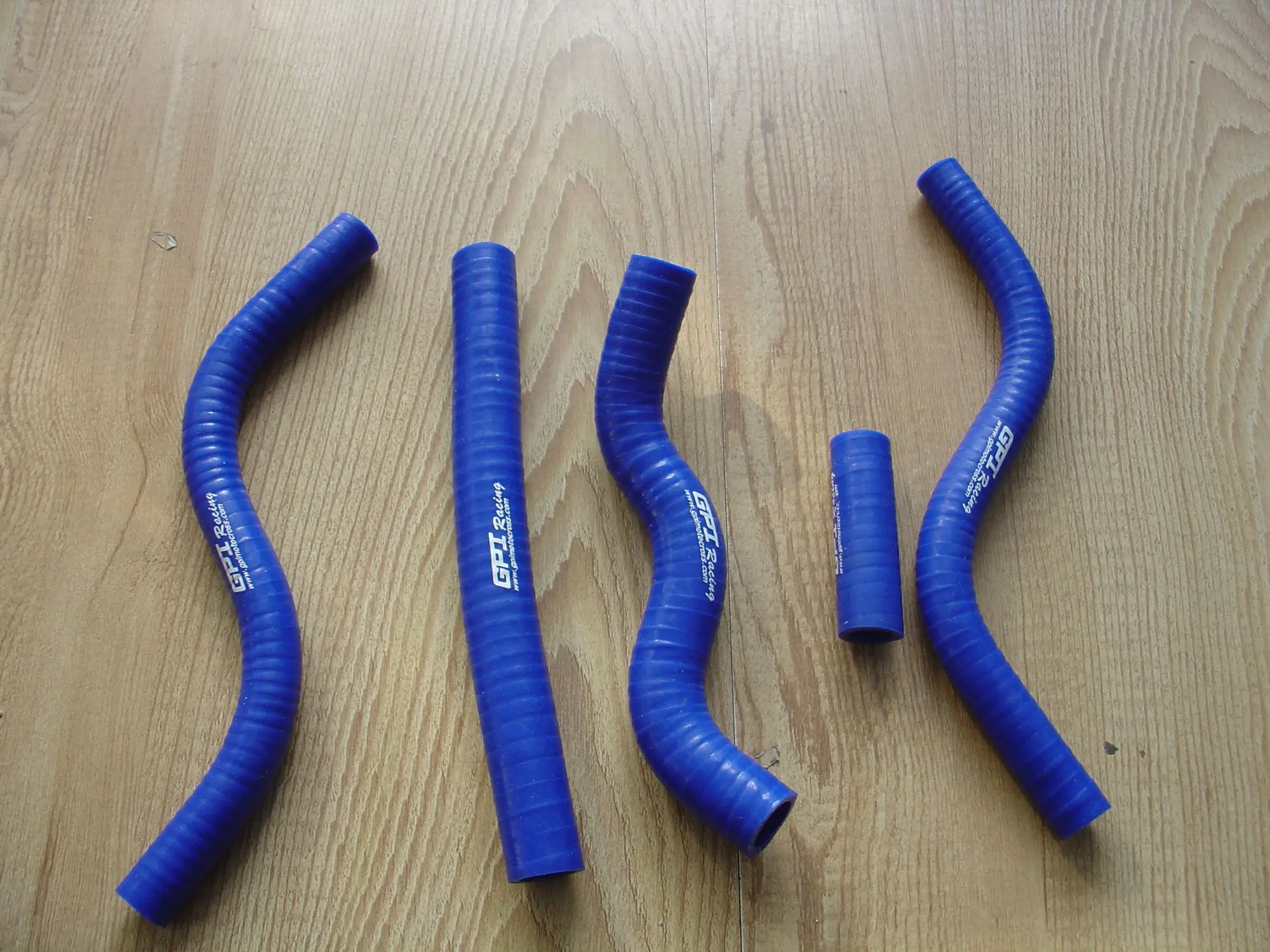 Синий силиконовый шланг радиатора для Honda CR125R 1989
Синий силиконовый шланг радиатора для Honda CR125R 1989