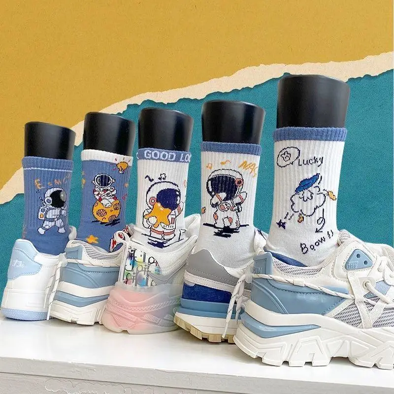 Kawaii Versatile Mid Length Socks, Cute Space Astronaut Trend Sports Couple Socks, All-Season Universal Ordinary Casual Socks
Kawaii Versatile Mid Length Socks, Cute Space Astronaut Trend Sports Couple Socks, All-Season Universal Ordinary Casual Socks