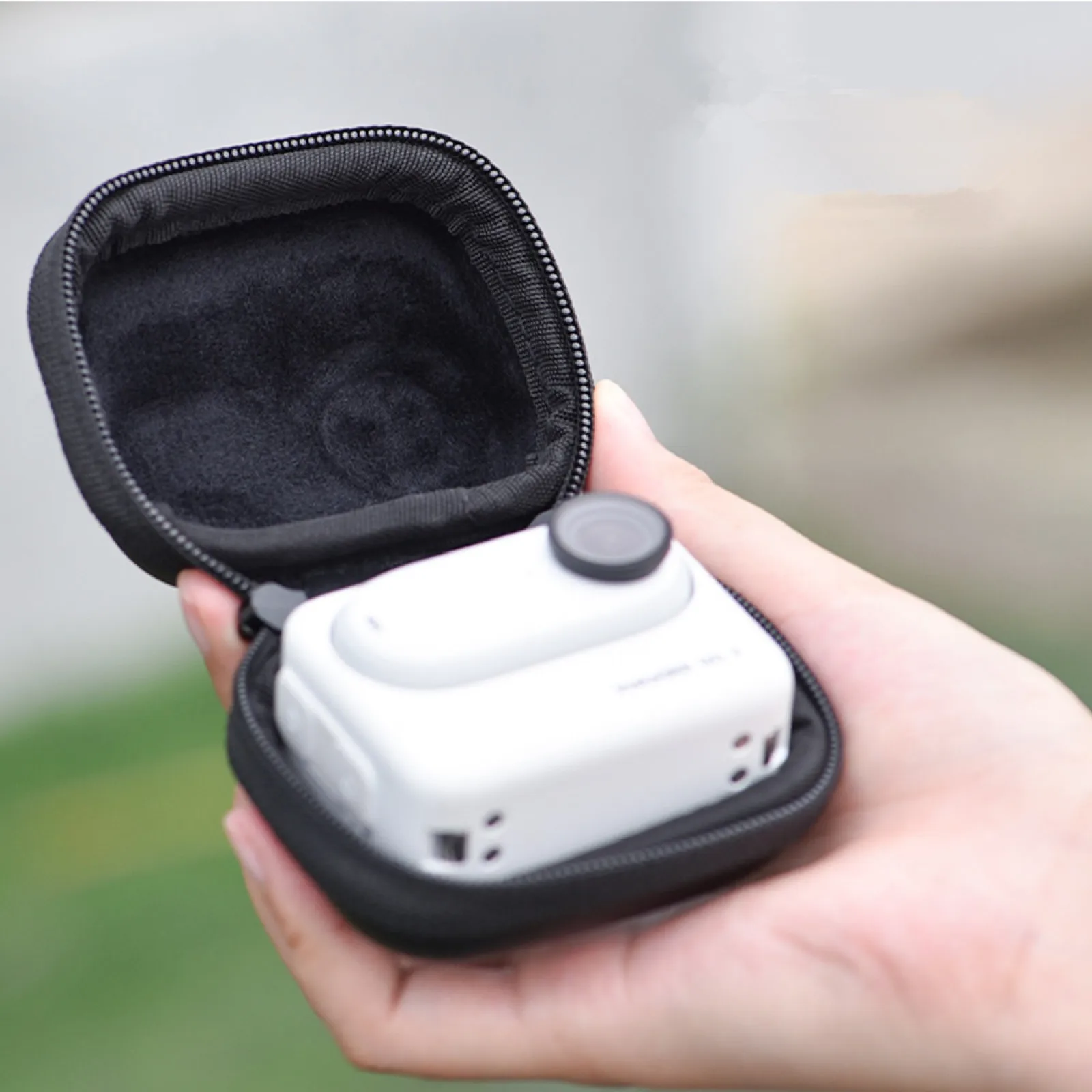1Pc EVA Carry Case Mini Protable Storage Bag With Mountain Buckle For Insta360 GO3 Camera Protevtive Box Cover Cameras Accessory
1Pc EVA Carry Case Mini Protable Storage Bag With Mountain Buckle For Insta360 GO3 Camera Protevtive Box Cover Cameras Accessory