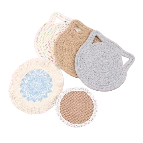 1 шт. 1:6/1:12 миниатюрный напольный ковер для кукольного домика с кошачьими ушками, напольный коврик с кисточками, украшение для спальни, гостиной, аксессуары для кукольного домика
1 шт. 1:6/1:12 миниатюрный напольный ковер для кукольного домика с кошачьими ушками, напольный коврик с кисточками, украшение для спальни, гостиной, аксессуары для кукольного домика