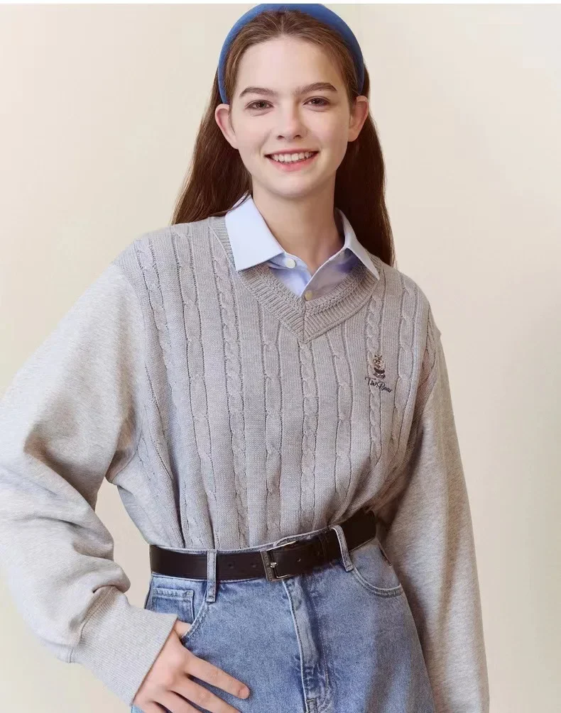 Fashion Hoodies for Women , Grey Color Sweatshirt , Autumn Bear Embroidery Loose Top, Full Sleeves Pullovers,vestidos Para Mujer
Fashion Hoodies for Women , Grey Color Sweatshirt , Autumn Bear Embroidery Loose Top, Full Sleeves Pullovers,vestidos Para Mujer