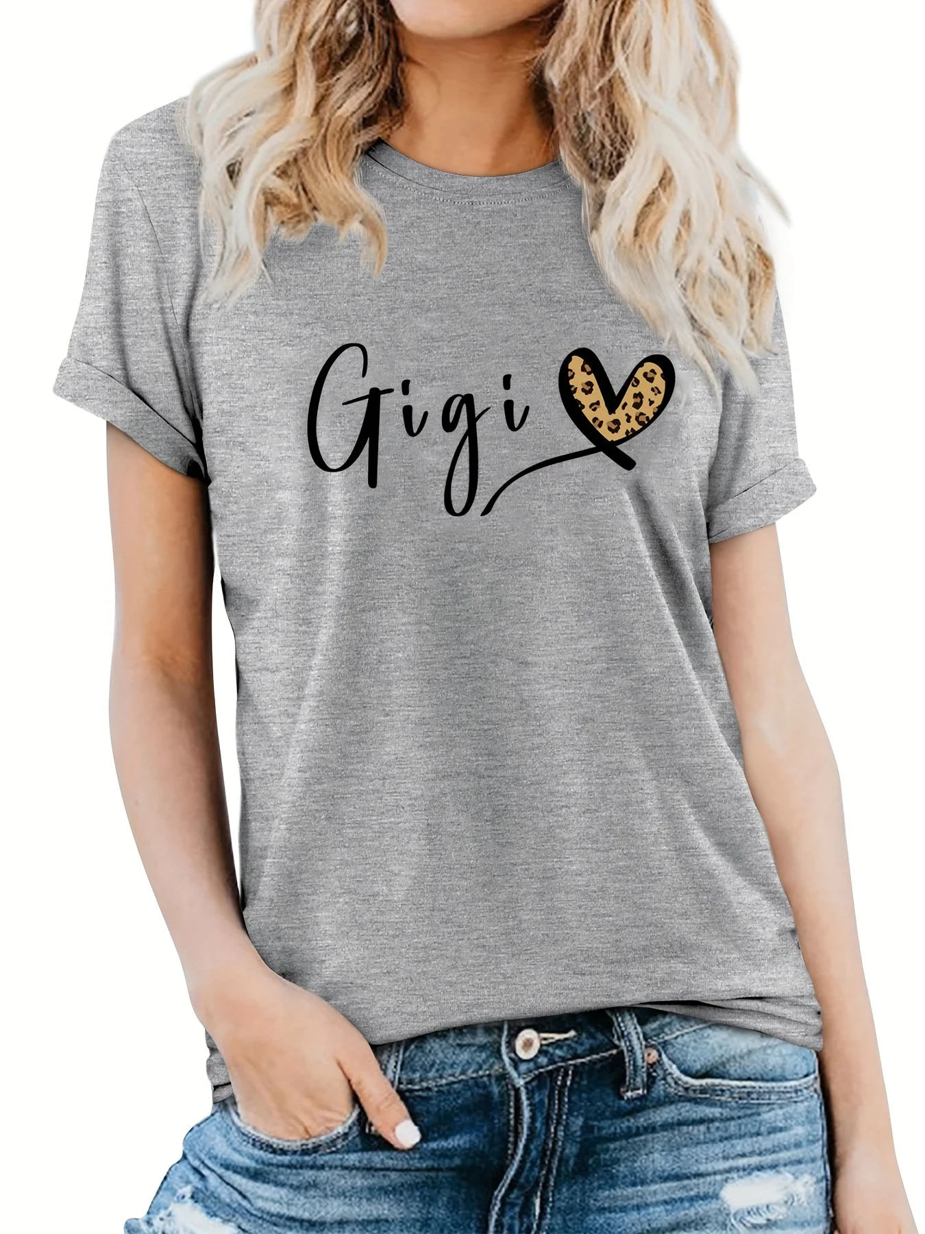 Gigi Letter Heart Print T-Shirt, Crew Neck Short Sleeve T-Shirt, Casual Every Day Tops, Women's Clothing
Gigi Letter Heart Print T-Shirt, Crew Neck Short Sleeve T-Shirt, Casual Every Day Tops, Women's Clothing
