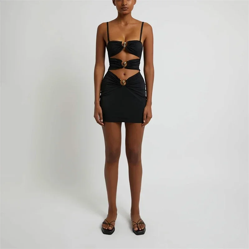 Summer new women's fashion sexy metal ring hollow slim low-cut strappy dress y2k high quality seaside vacation fashion miniskirt
Summer new women's fashion sexy metal ring hollow slim low-cut strappy dress y2k high quality seaside vacation fashion miniskirt