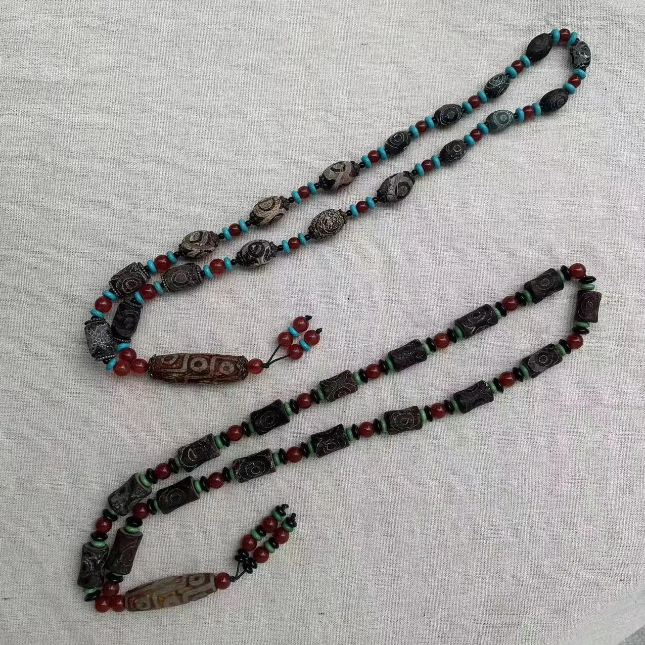 1pcs/lot Natural Rare Precious Millennium Fire Offering Dzi Beads Old Agate Pendant Necklace Amulet folk-custom gem jewelry taki
1pcs/lot Natural Rare Precious Millennium Fire Offering Dzi Beads Old Agate Pendant Necklace Amulet folk-custom gem jewelry taki
