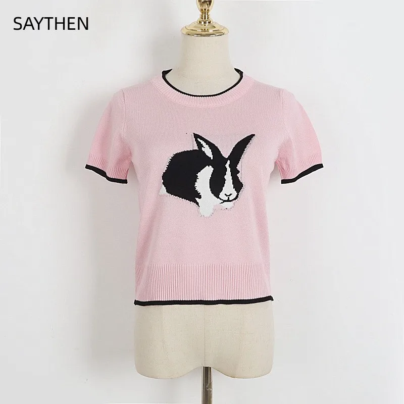 SAYTHEN 2023 Women's New Spring Summer Cute Rabbit Jacquard Spicy Girl Sexy Umbilical Short Knitted Sweater T-Shirt ST23220
SAYTHEN 2023 Women's New Spring Summer Cute Rabbit Jacquard Spicy Girl Sexy Umbilical Short Knitted Sweater T-Shirt ST23220