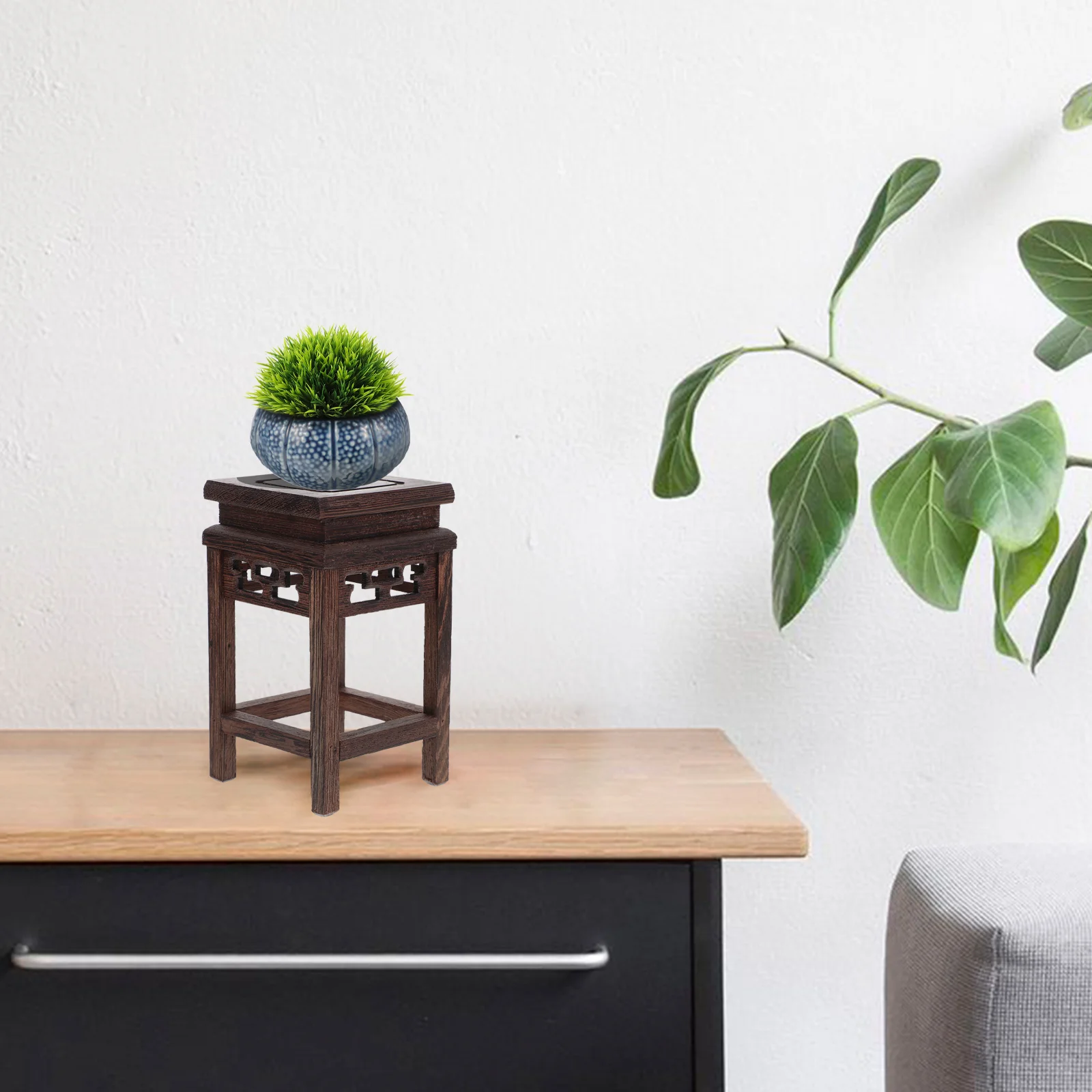 Wooden Planter Stand Oriental Plant Holder Stool Chinese Display Pedestal Fishbowl Vase Aquarium Table Lamp Teapot Stand
Wooden Planter Stand Oriental Plant Holder Stool Chinese Display Pedestal Fishbowl Vase Aquarium Table Lamp Teapot Stand
