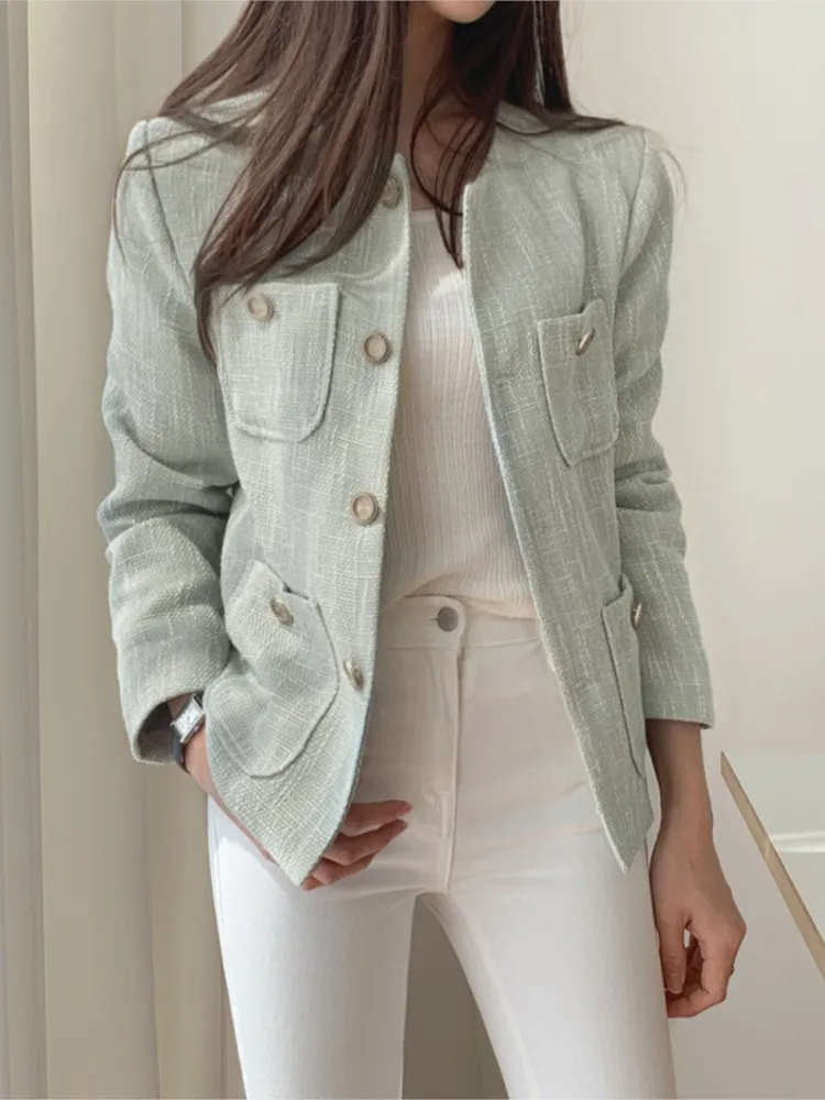 Elegant and Chic Women Jackets Autumn Long Sleeve Vintage Slim Pleated Coat Korean Fashion Female Solid Party Clothes New
Elegant and Chic Women Jackets Autumn Long Sleeve Vintage Slim Pleated Coat Korean Fashion Female Solid Party Clothes New