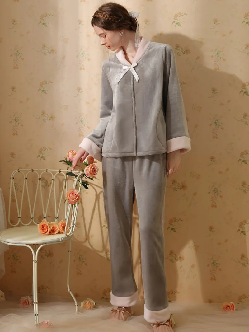 Women Winter Spring Sleepwear Coral Velvet Sweet Girls Long Sleeve Pants Pyjamas Two Piece Set Thick Loose Cardigan Nightwear
Women Winter Spring Sleepwear Coral Velvet Sweet Girls Long Sleeve Pants Pyjamas Two Piece Set Thick Loose Cardigan Nightwear