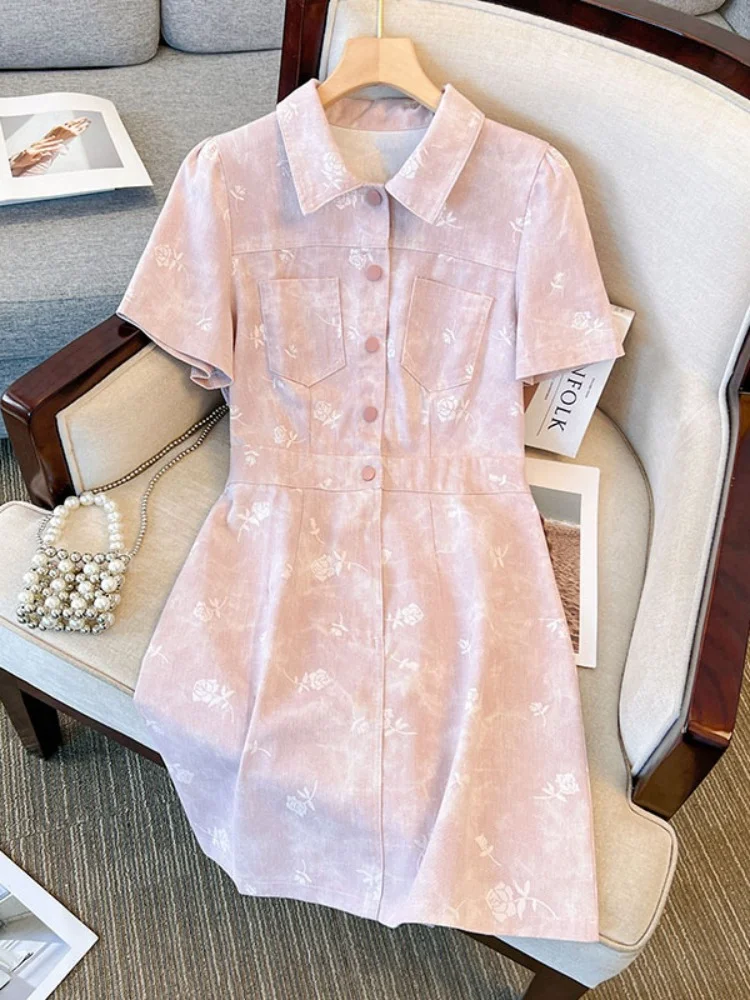 New In Oversized Summer Dresses for Women 2023 Polo Neck Denim Waist A-line Dress Slim Fit Office Lady Print Short Sleeve Skirt
New In Oversized Summer Dresses for Women 2023 Polo Neck Denim Waist A-line Dress Slim Fit Office Lady Print Short Sleeve Skirt