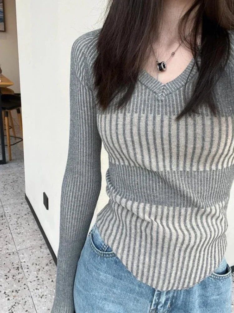 Vintage Elegant Striped V Neck Sweaters Fashion Slim Women Knitted Y2k Aesthetic Pullovers Korean All Match Grunge Sueter Mujer
Vintage Elegant Striped V Neck Sweaters Fashion Slim Women Knitted Y2k Aesthetic Pullovers Korean All Match Grunge Sueter Mujer