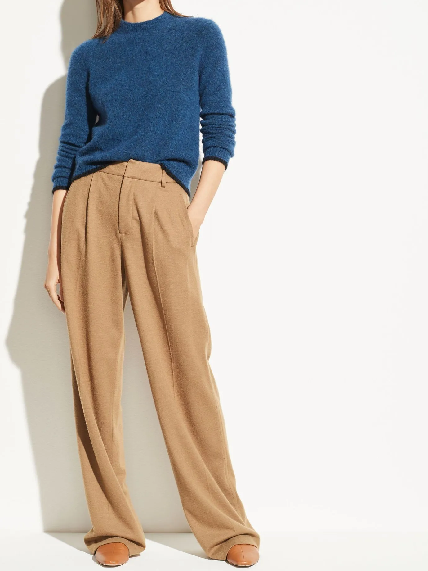 Autumn Winter 2023 New Women's Camel Mid-Waist Straight Knit Pants Female Loose Casual Wide Leg Suit Pants
Autumn Winter 2023 New Women's Camel Mid-Waist Straight Knit Pants Female Loose Casual Wide Leg Suit Pants