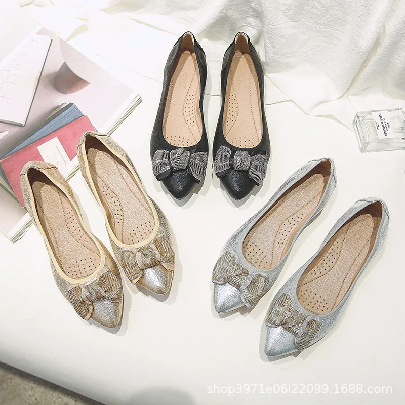 Women's Light Shoes Fashion Sweet Bow Decoration Office All Match Breathable Bean Shoes A Slip-off Square Dance Casual Pointed
Women's Light Shoes Fashion Sweet Bow Decoration Office All Match Breathable Bean Shoes A Slip-off Square Dance Casual Pointed