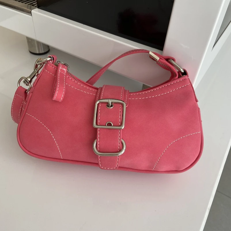 Fashion Design Women's Shoulder Crossbody Bags Vintage Rose Red Ladies Chain Underarm Bag Female Girls Clutch Purse Handbags
Fashion Design Women's Shoulder Crossbody Bags Vintage Rose Red Ladies Chain Underarm Bag Female Girls Clutch Purse Handbags