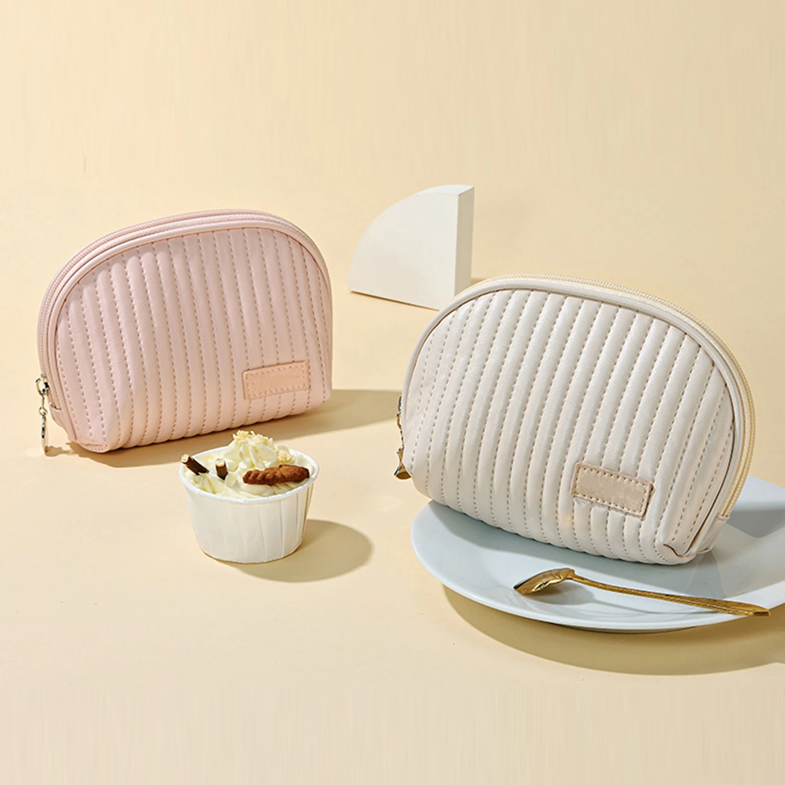 Woman's Portable Makeup Bags Large Capacity Stylish Practical Five Colors Available Makeup Handbag For Travelling Daily Life
Woman's Portable Makeup Bags Large Capacity Stylish Practical Five Colors Available Makeup Handbag For Travelling Daily Life