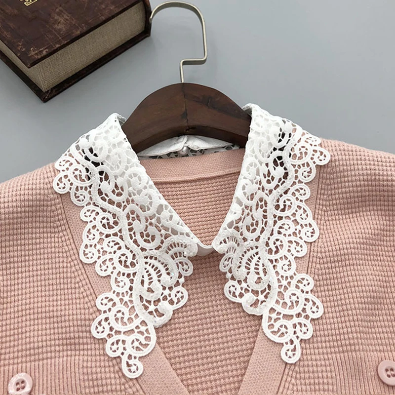 New Girls Embroidery Hollow Out Shirt Detachable Collar for Women Necklace White False Collar Half Shirt Fake Collar Accessories
New Girls Embroidery Hollow Out Shirt Detachable Collar for Women Necklace White False Collar Half Shirt Fake Collar Accessories