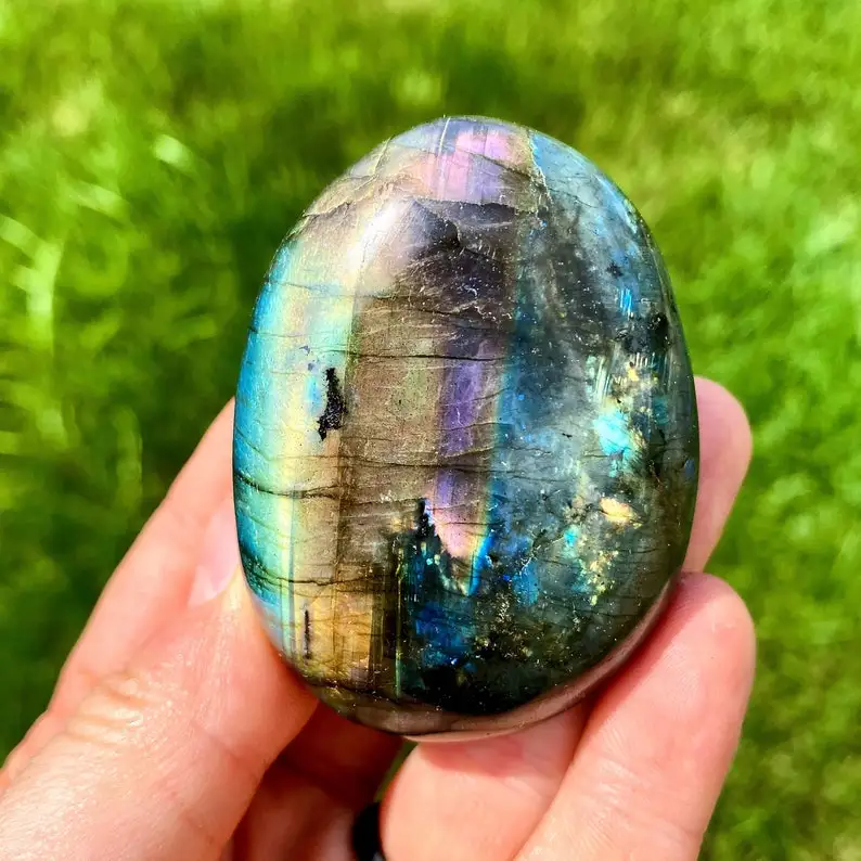 1pcs Labradorite Palm Stone Labradorite Tumbled Stone - Labradorite Crystal - Labradorite - Healing Crystals and Stones
1pcs Labradorite Palm Stone Labradorite Tumbled Stone - Labradorite Crystal - Labradorite - Healing Crystals and Stones