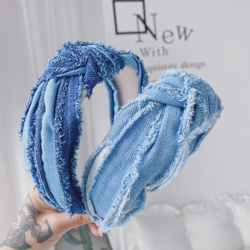 Fashion Hair accessories Women Denim Headbands Wide Bezel Hairbands Side Burrs Top Knotted Hair Hoop Girls Makeup Headwear
Fashion Hair accessories Women Denim Headbands Wide Bezel Hairbands Side Burrs Top Knotted Hair Hoop Girls Makeup Headwear