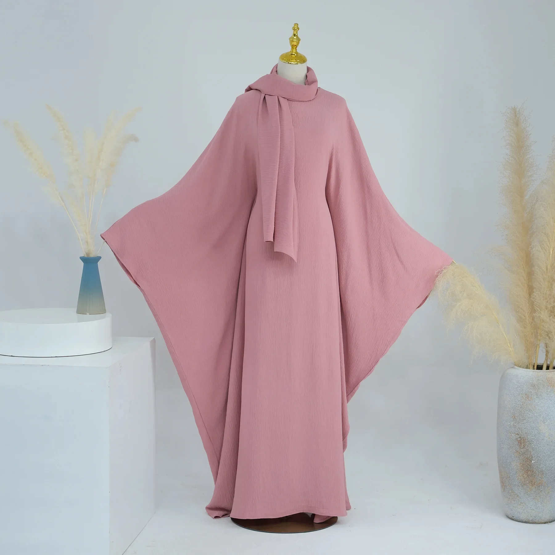 

Muslim Abaya Crepe Fabric Butterfly Sleeve Belted Long Dress Islamic Clothing Turkey Modest Kaftan Ramadan Women Hijab Outfits