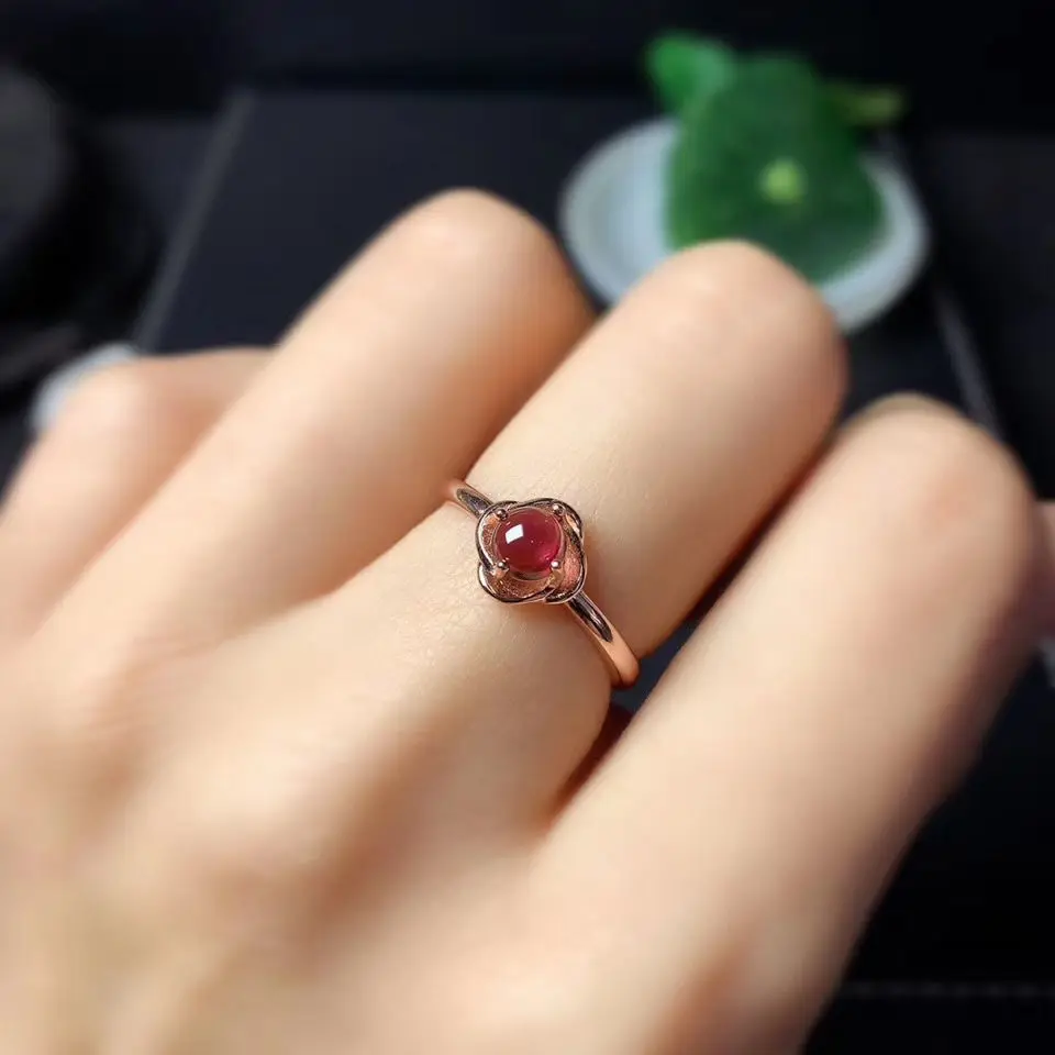 Natural garnet ring for women S925 ruby fashion personality opening ring for girlfriend
Natural garnet ring for women S925 ruby fashion personality opening ring for girlfriend