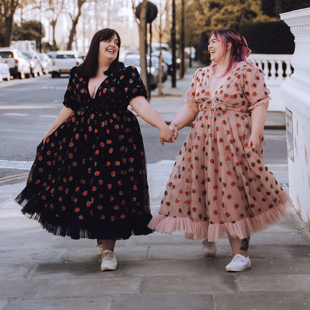 Tea Length Sequined Strawberry Alternative Wedding Gowns Ruffled Short Sleeves Plus Size Princess V Neck Prom Homecoming Dress
Tea Length Sequined Strawberry Alternative Wedding Gowns Ruffled Short Sleeves Plus Size Princess V Neck Prom Homecoming Dress