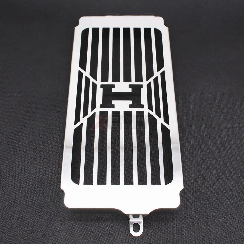 Motorcycle Chrome Radiator Grill Cover Guard Protector For Honda Shadow ACE VT400 VT750 1997-2003 Spirit 750 2001-2008
Motorcycle Chrome Radiator Grill Cover Guard Protector For Honda Shadow ACE VT400 VT750 1997-2003 Spirit 750 2001-2008