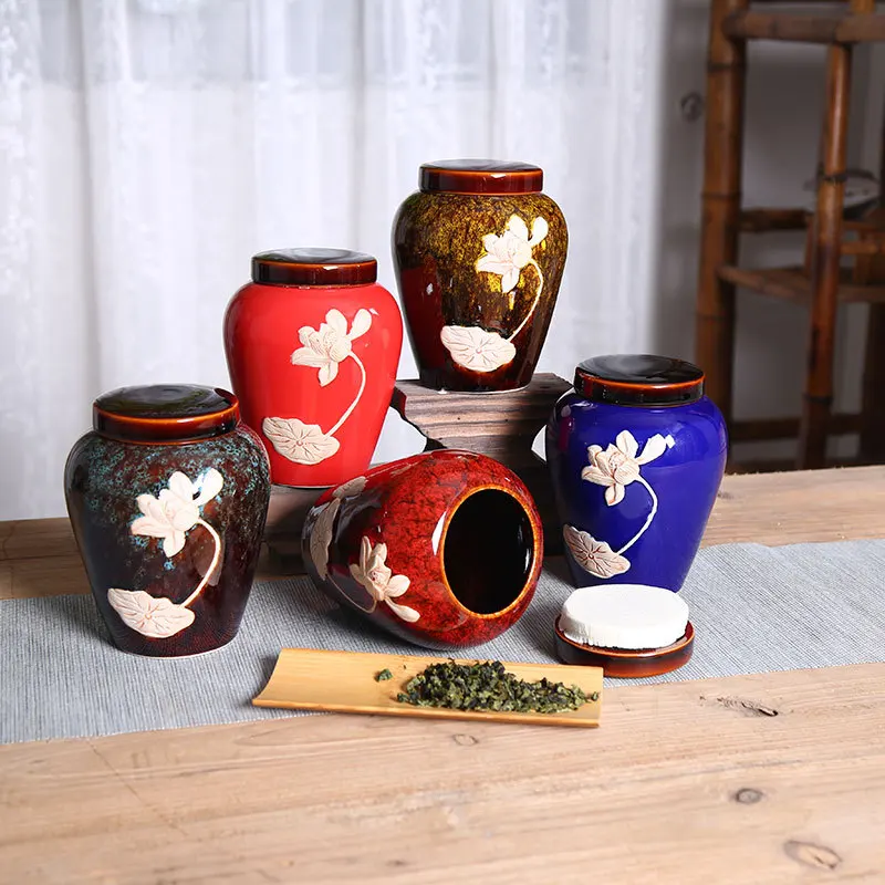 

Japanese-style Embossed Lotus Ceramic Storage Tank with Lid Sealed Tea Jar Porcelain Handicraft Storage Box Candy Food Container