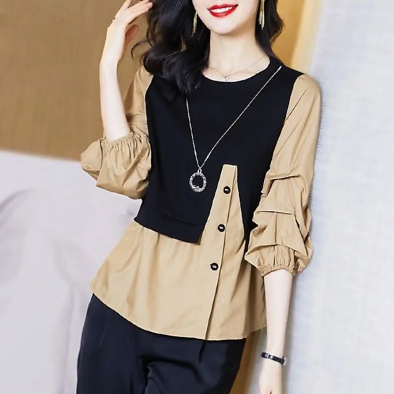 Fashion Button Spliced Irregular Fake Two Pieces Blouse Women's Clothing 2022 Autumn New Oversized Casual Pullovers Korean Shirt
Fashion Button Spliced Irregular Fake Two Pieces Blouse Women's Clothing 2022 Autumn New Oversized Casual Pullovers Korean Shirt