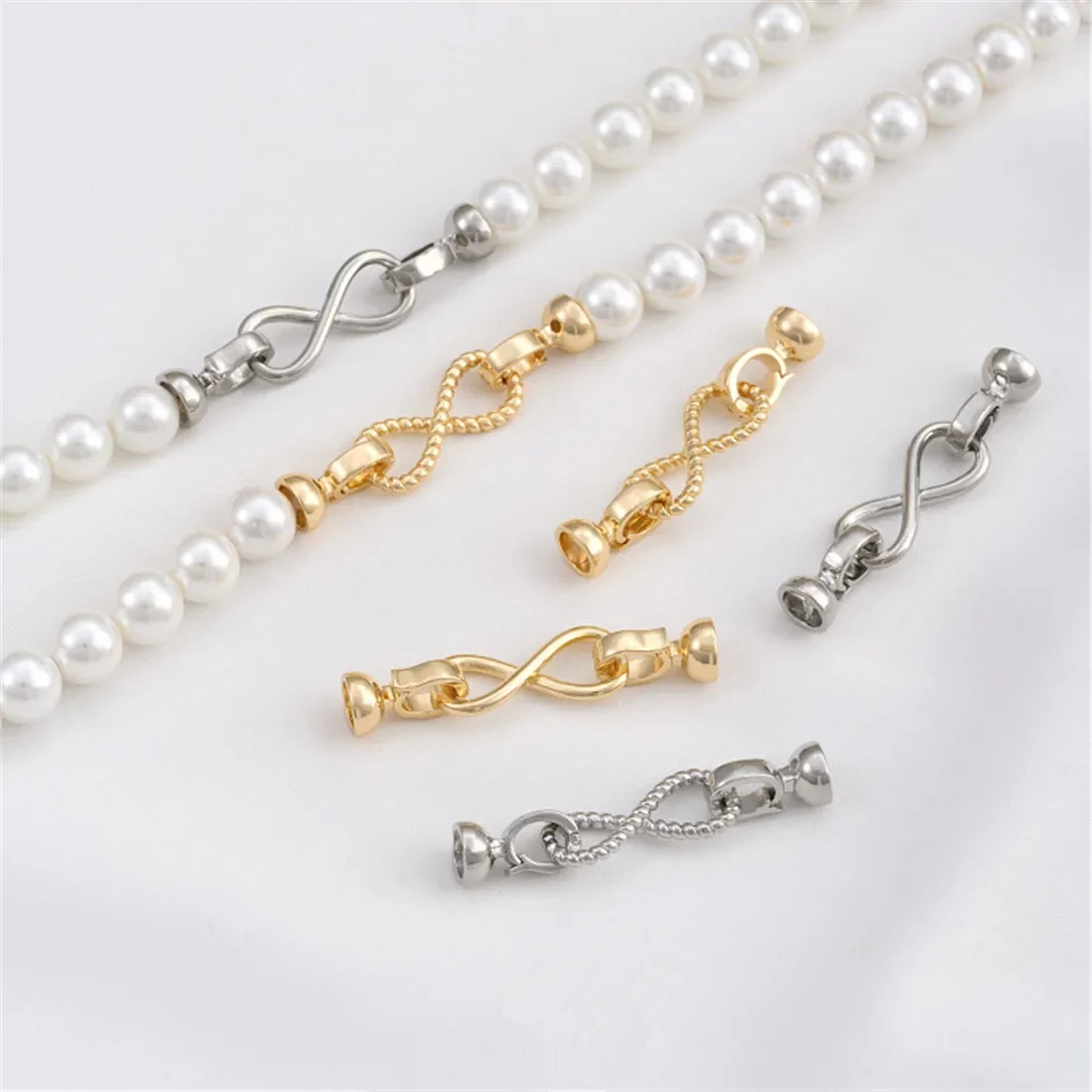 14K Gold Thread 8-shaped Double Buckle Love Infinite Pearl Necklace Connection Buckle Handmade DIY Jewelry Accessories C002
14K Gold Thread 8-shaped Double Buckle Love Infinite Pearl Necklace Connection Buckle Handmade DIY Jewelry Accessories C002