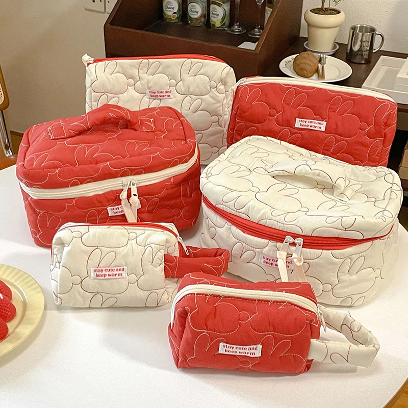 Rabbit Quilted Cotton Flip Cosmetic Bag Cases Cute Girl Portable Large Capacity Cotton Handbag Organizer Makup
Rabbit Quilted Cotton Flip Cosmetic Bag Cases Cute Girl Portable Large Capacity Cotton Handbag Organizer Makup