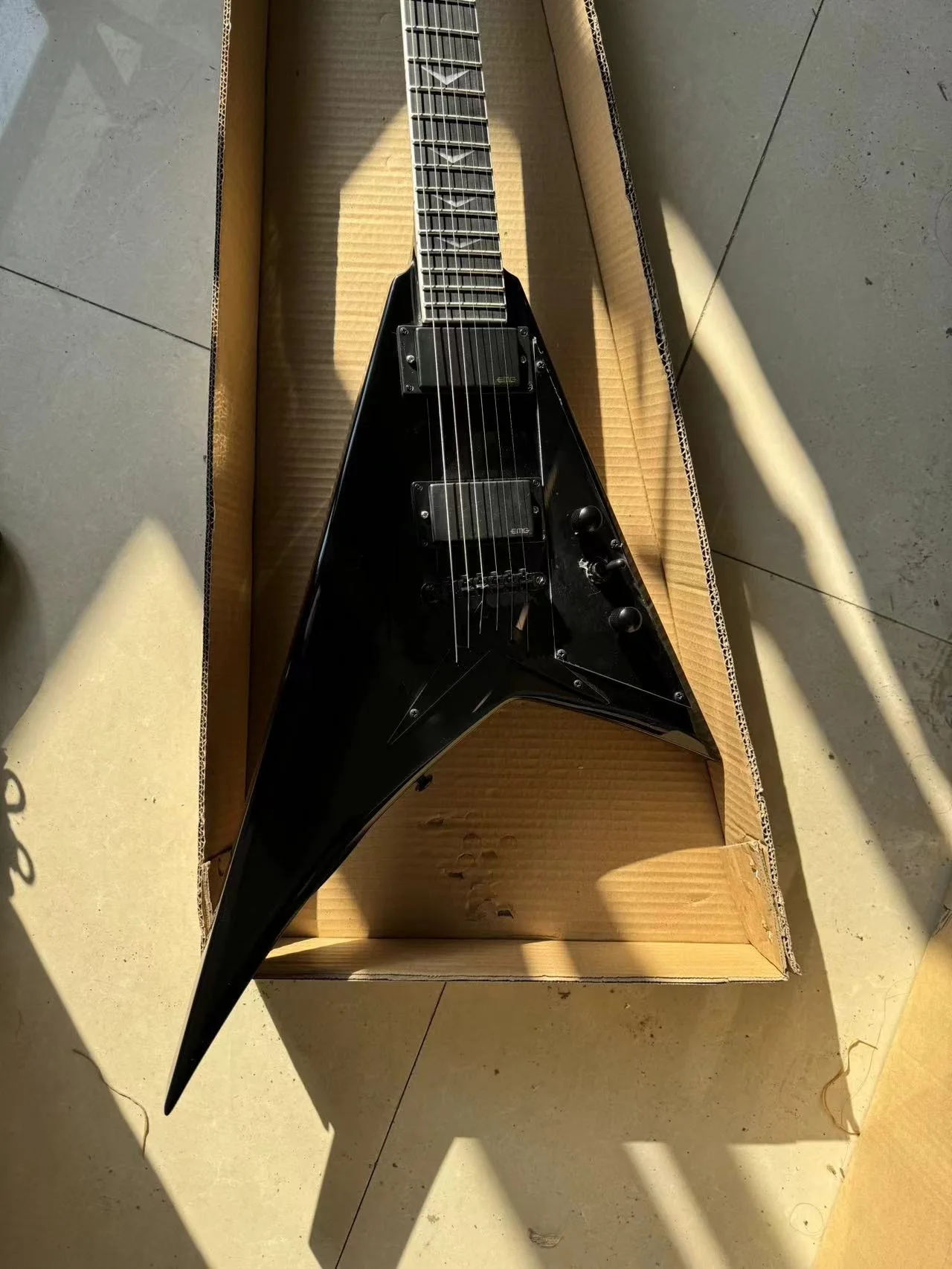 

Black 6 Strings Electric Guitar EMG Pickup Mahogany Body Black Hardware Glossy Finish Free Delivery