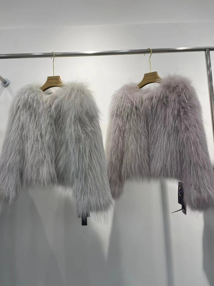 Fur Coat Women's Mid-Length V-neck Winter New Thickened Warm Woven Young Fashion Real Casual Loose Version Basic Solid Color 1Pc
Fur Coat Women's Mid-Length V-neck Winter New Thickened Warm Woven Young Fashion Real Casual Loose Version Basic Solid Color 1Pc