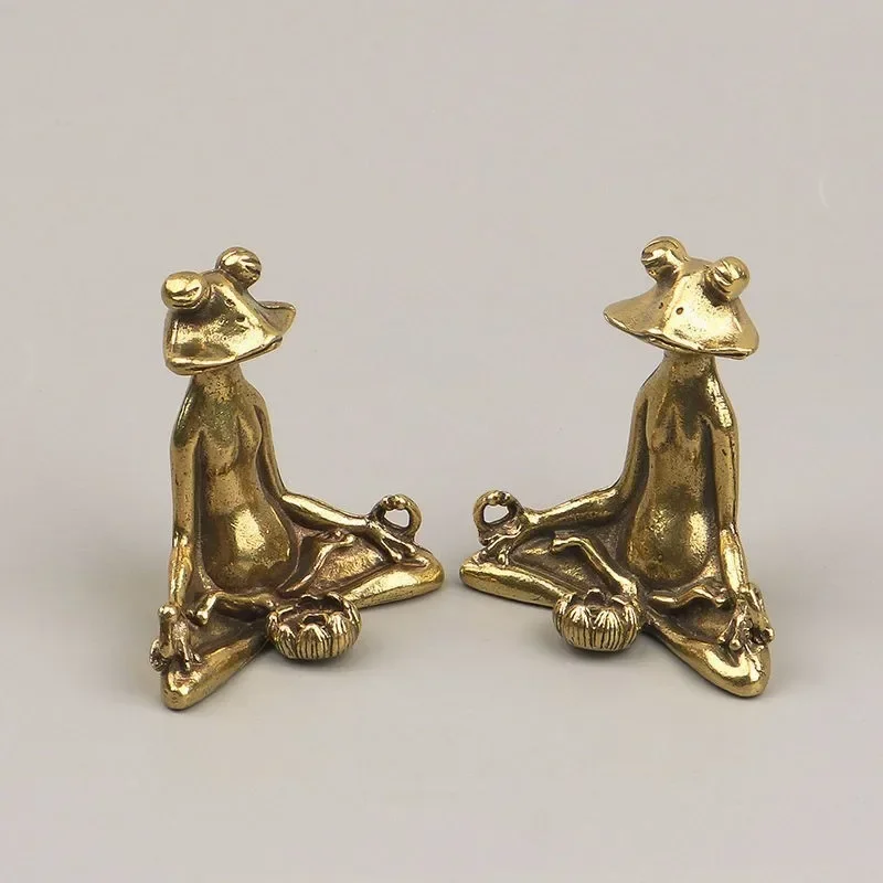 1pcs Vintage Brass Meditation Zen Buddhist Frog Statue Trinket Copper Animal Sculpture Incense Burner Home Desk Decoration Pet
1pcs Vintage Brass Meditation Zen Buddhist Frog Statue Trinket Copper Animal Sculpture Incense Burner Home Desk Decoration Pet