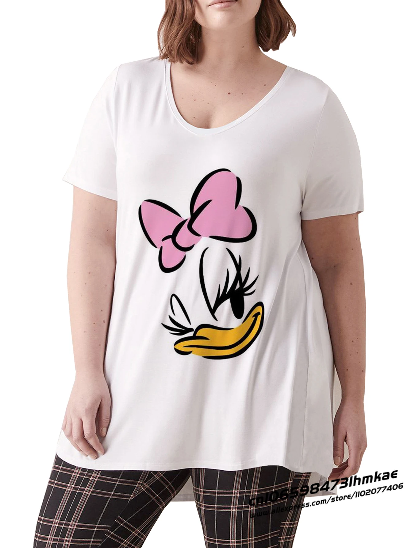 

Disney Minnie Mouse Plus Size T Shirts for Women Stitch T-shirts Mickey Daffy Donald Duck Hello Kitty Tees Sakurao Tops P10002
