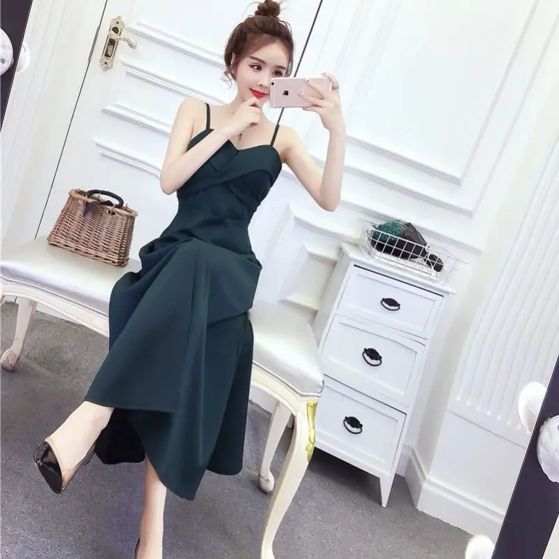 2022 summer new style fashion temperament net suspender off shoulder long skirt Sexy suspender skirt can be matched with coat
2022 summer new style fashion temperament net suspender off shoulder long skirt Sexy suspender skirt can be matched with coat