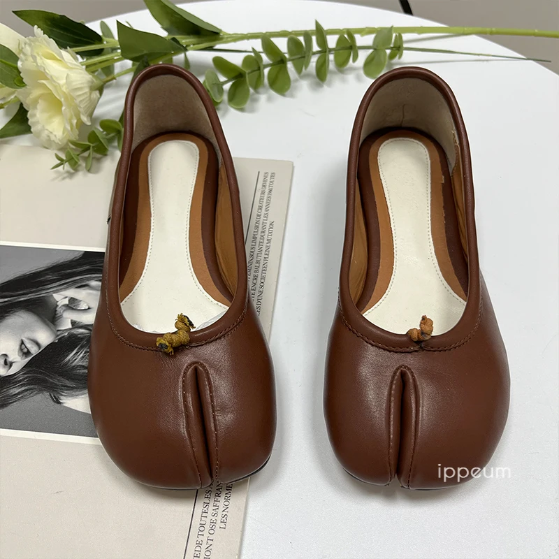 

IPPEUM Brown Split Toe Ballets Flats Plus Size 44 Women Ballerina Shoes Mary Janes Leather Loafers Ballerina Zapato Mujer