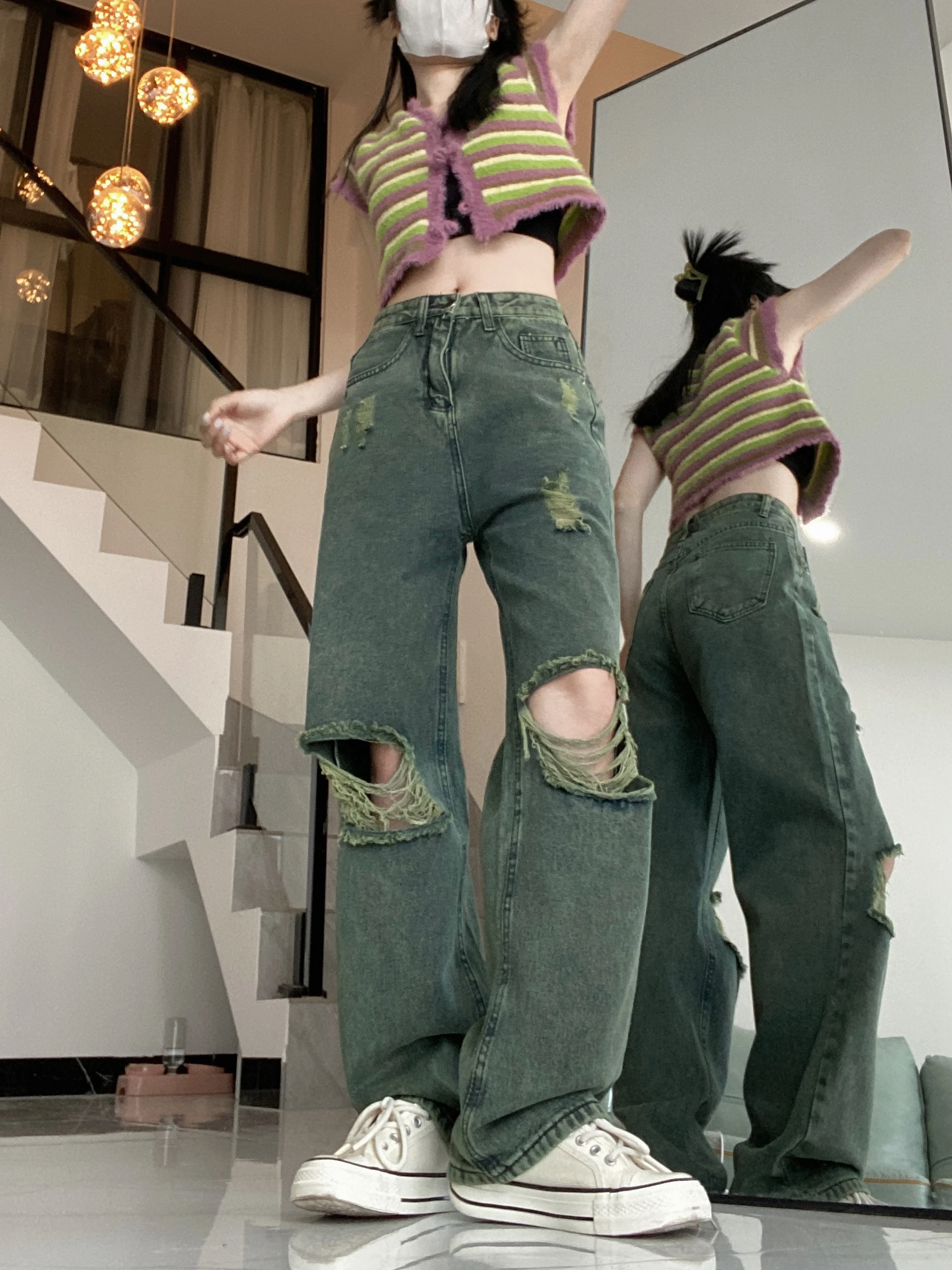 American Streetwear Is Hip Hop American Dark Green Ripped Jeans Wide-Leg Pants
American Streetwear Is Hip Hop American Dark Green Ripped Jeans Wide-Leg Pants